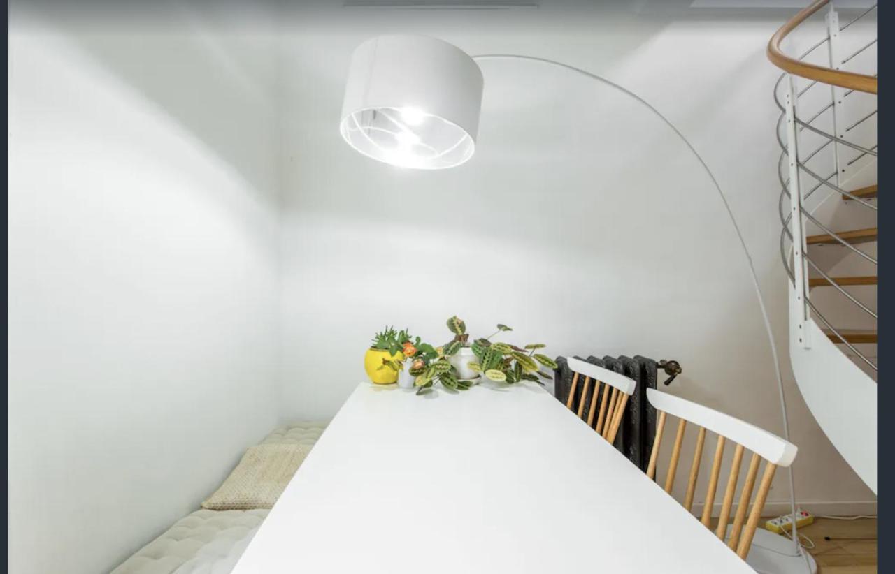 Paris Petit Appartement Lumineux Et Atypique Kültér fotó